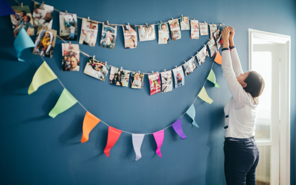 A wall full of pictures for Christmas decor