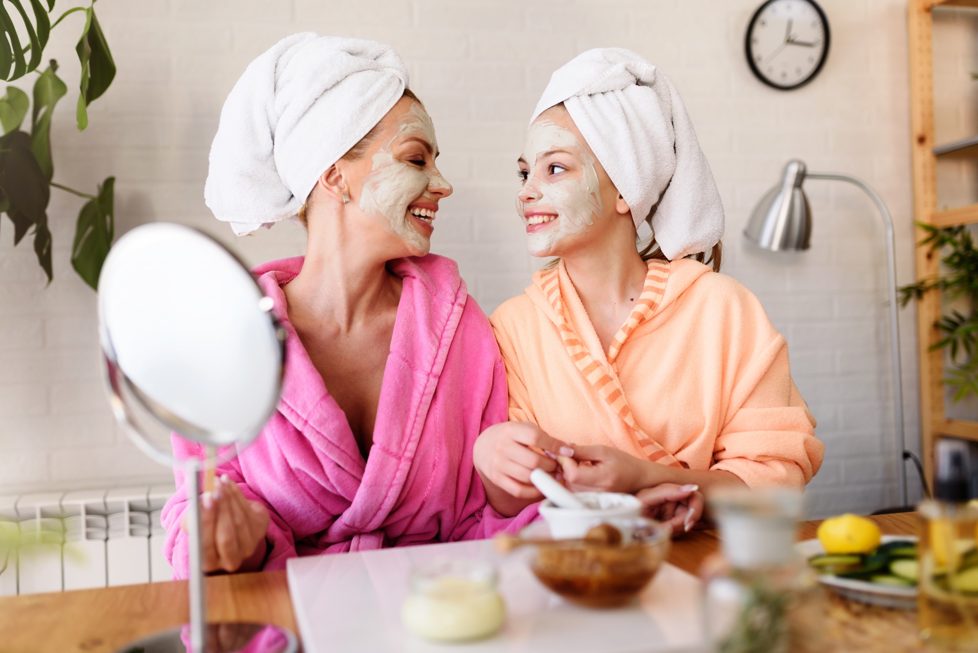 12 Amazing Gift Ideas For Mother's Day Celebration 10 spa session for your mother
