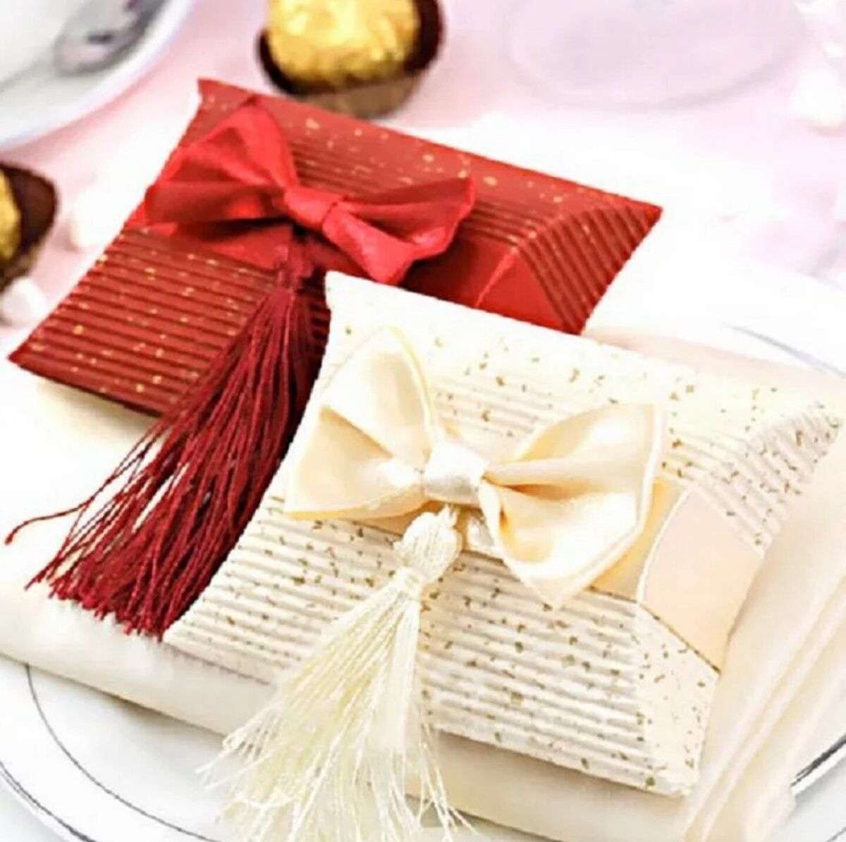 Unique ways to wrap a gift with tassel ribbon