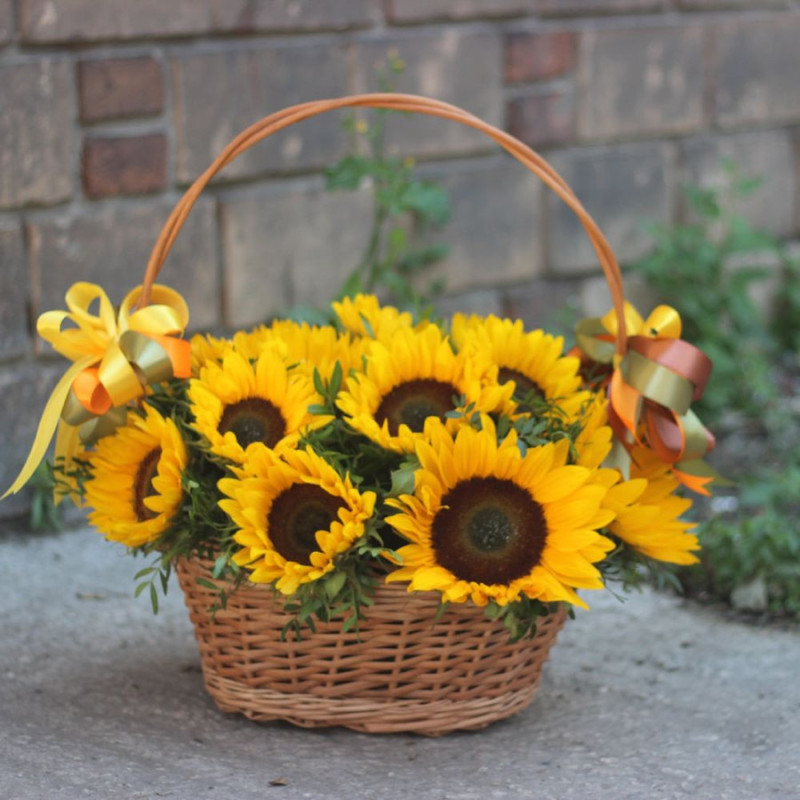 Sunflower basket